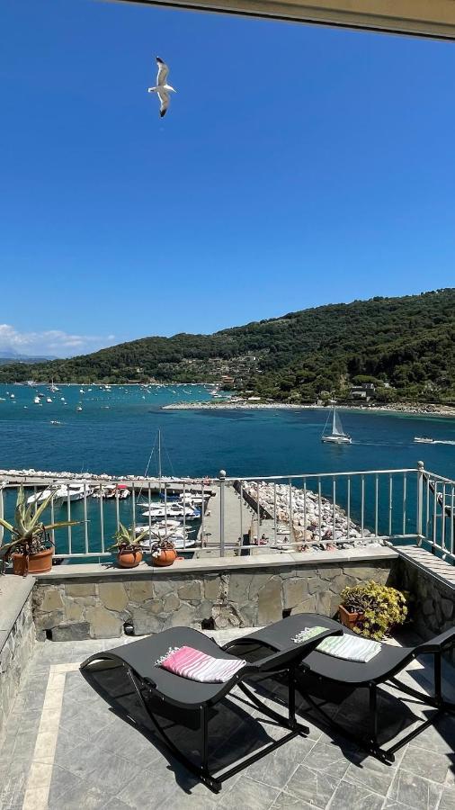 Seafront Rooftop Flat W/ Terrace Porto Venere Esterno foto
